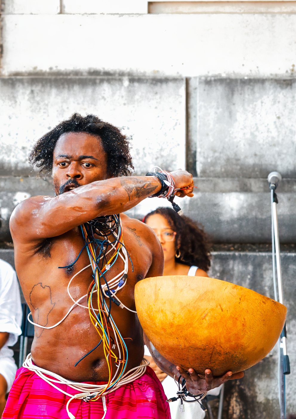 Performance tradicional com a cabaça